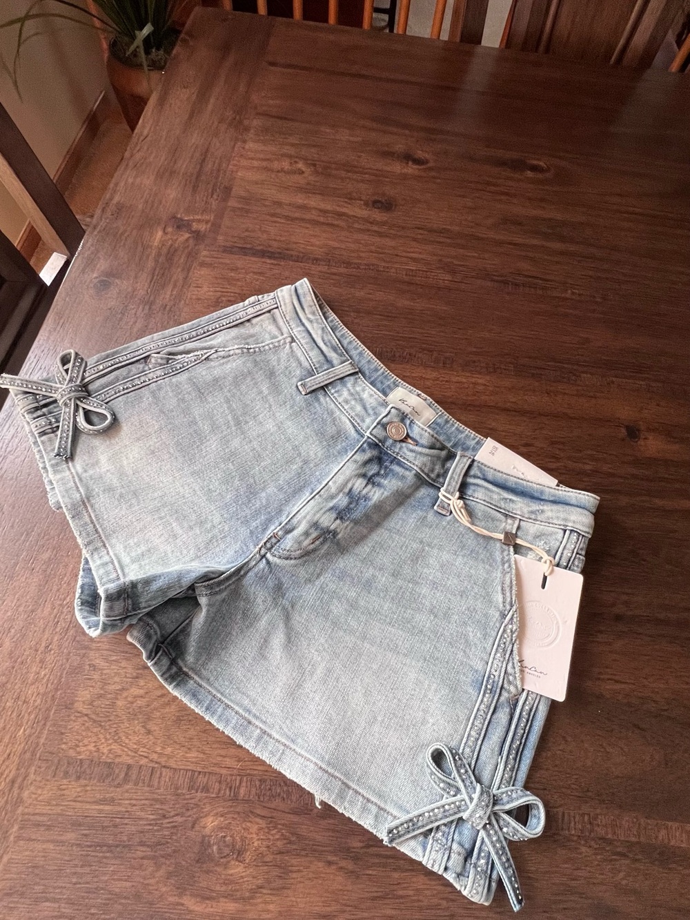 KanCan Shorts with Rhinestone and Bow Accents NWT Size 5/26